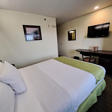 Microtel Inn And Suites By Wyndham Τολούκα Εξωτερικό φωτογραφία