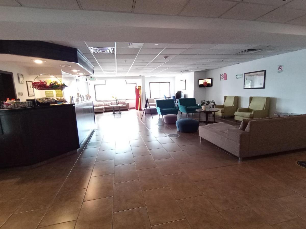 Microtel Inn And Suites By Wyndham Τολούκα Εξωτερικό φωτογραφία