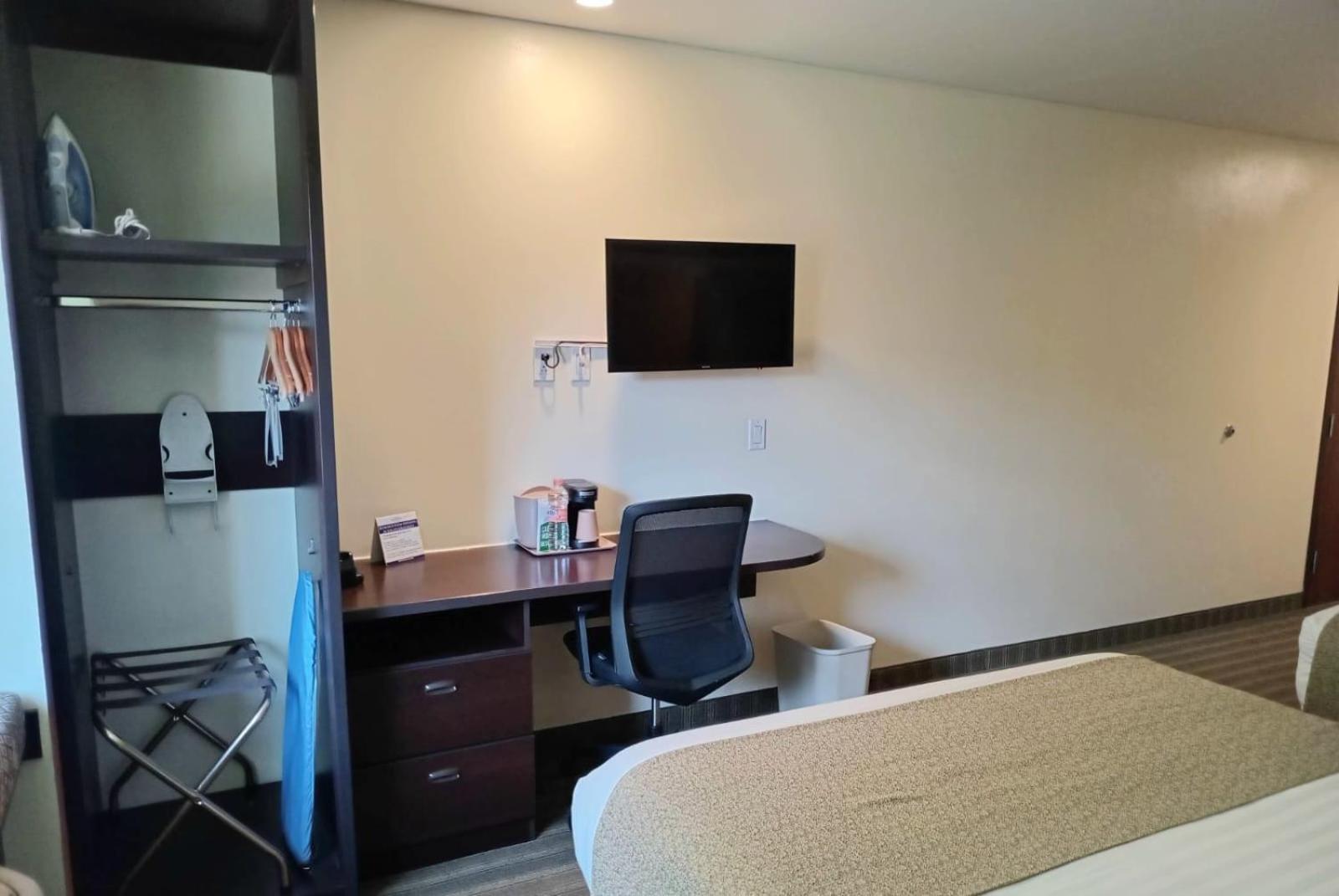 Microtel Inn And Suites By Wyndham Τολούκα Εξωτερικό φωτογραφία