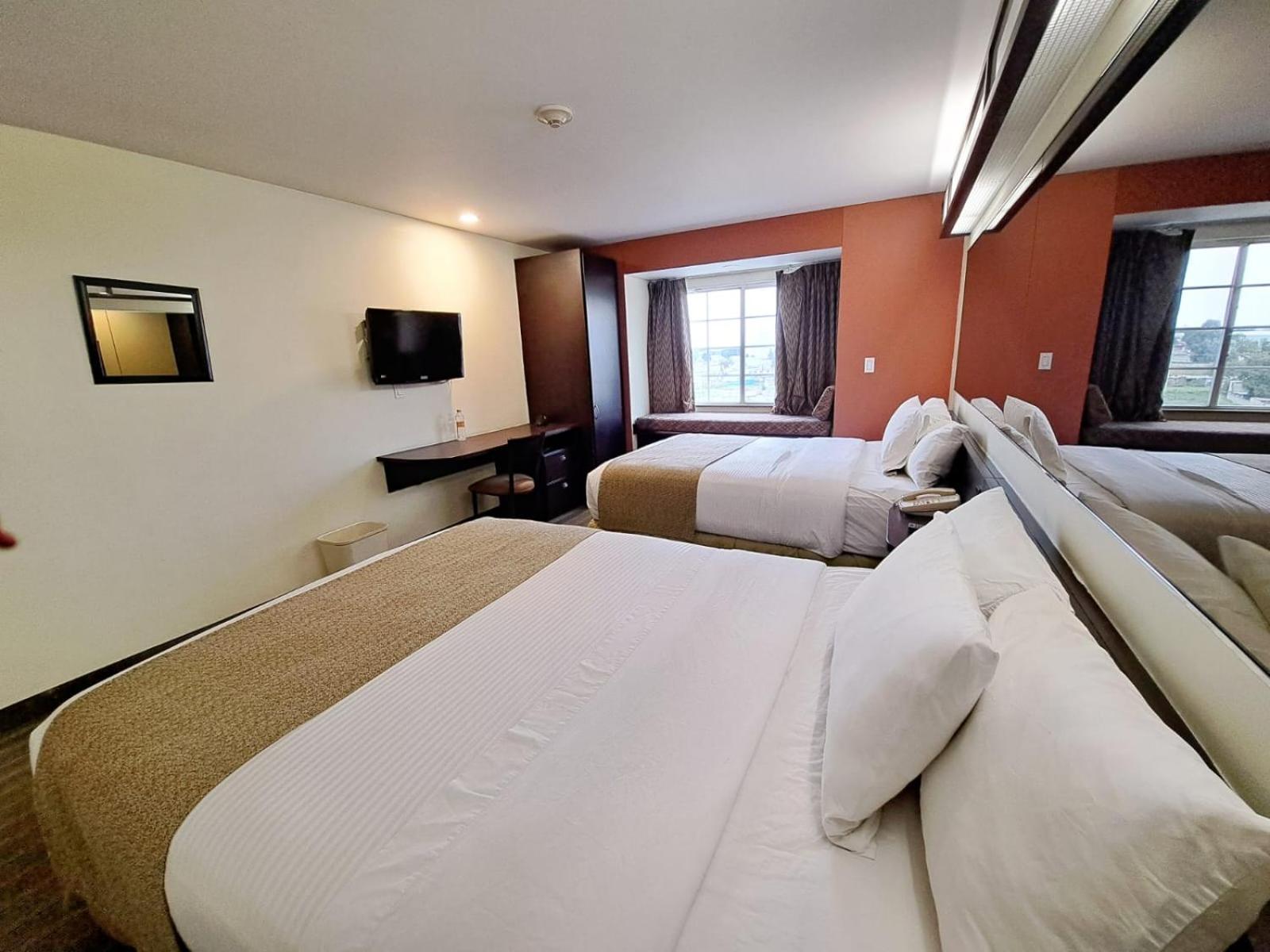 Microtel Inn And Suites By Wyndham Τολούκα Εξωτερικό φωτογραφία