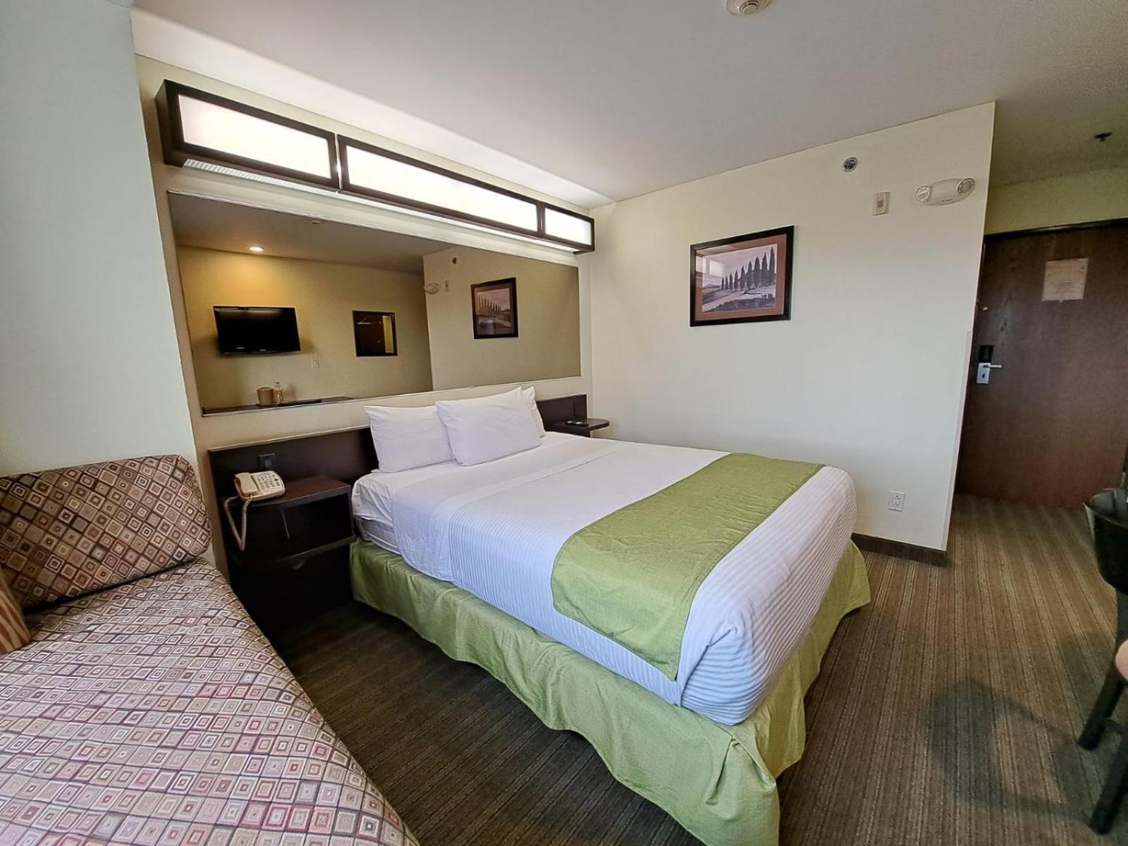 Microtel Inn And Suites By Wyndham Τολούκα Εξωτερικό φωτογραφία